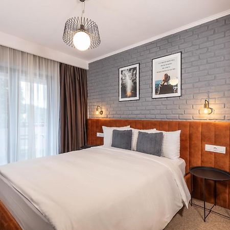 Upperhouse Suites & More Brasov Exterior photo