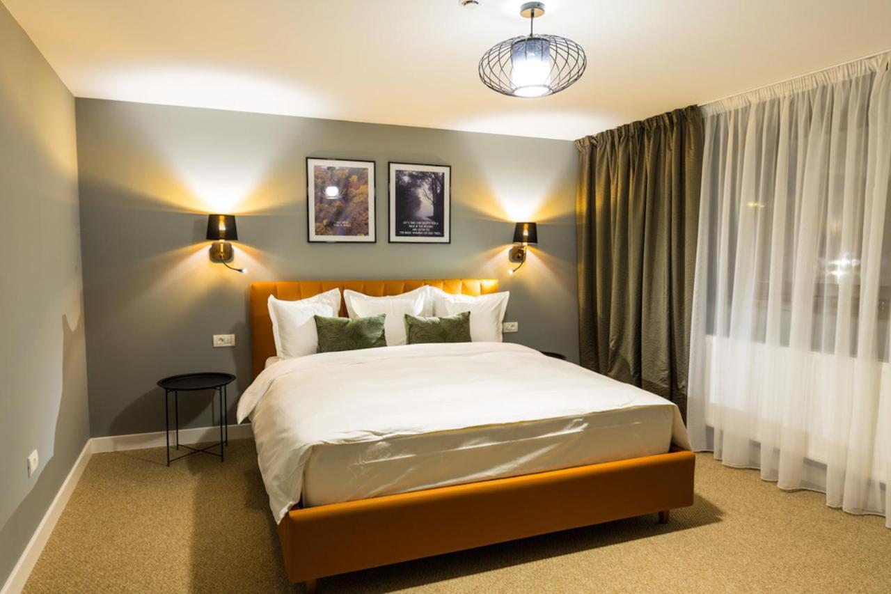 Upperhouse Suites & More Brasov Exterior photo