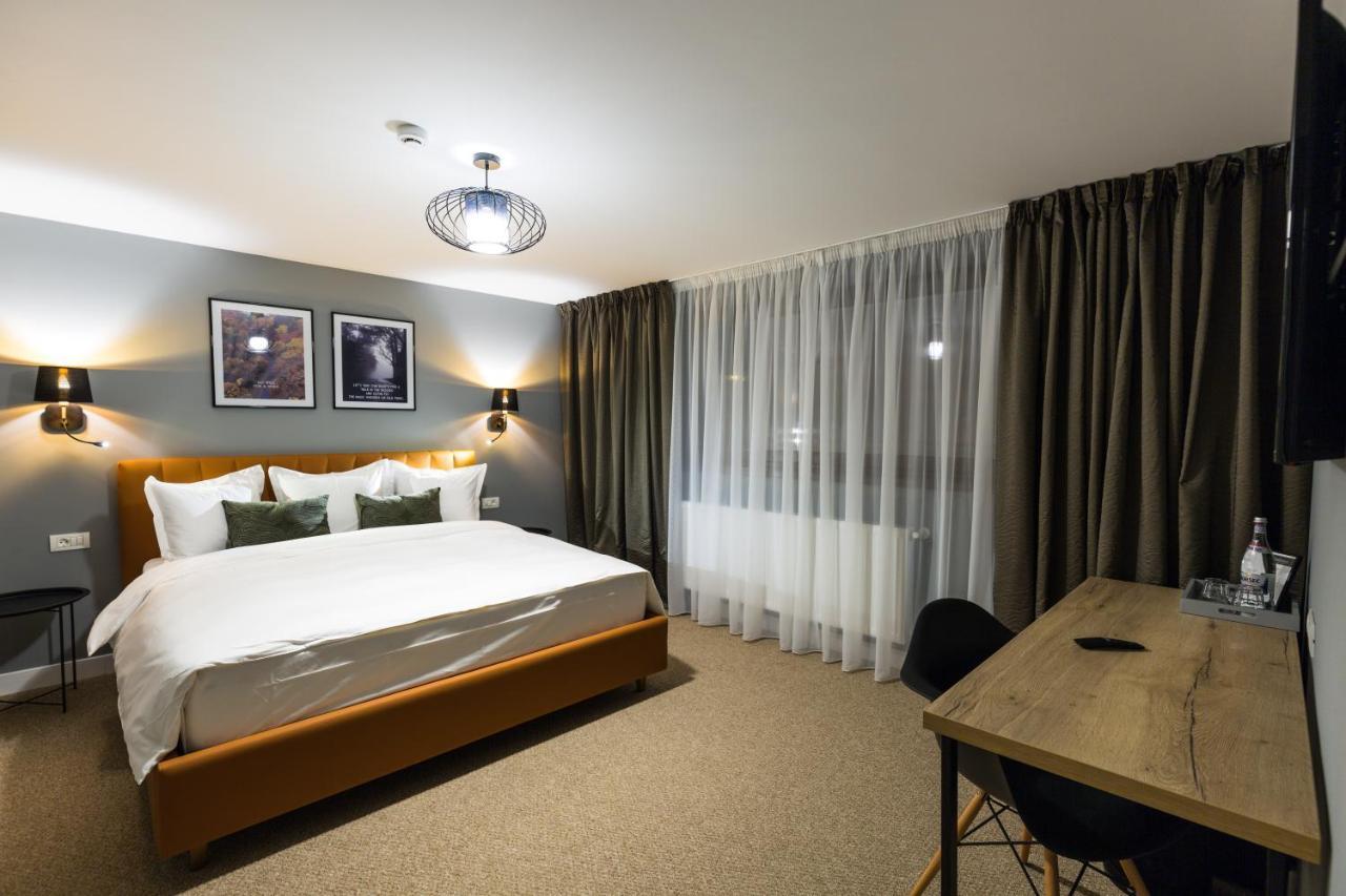 Upperhouse Suites & More Brasov Exterior photo